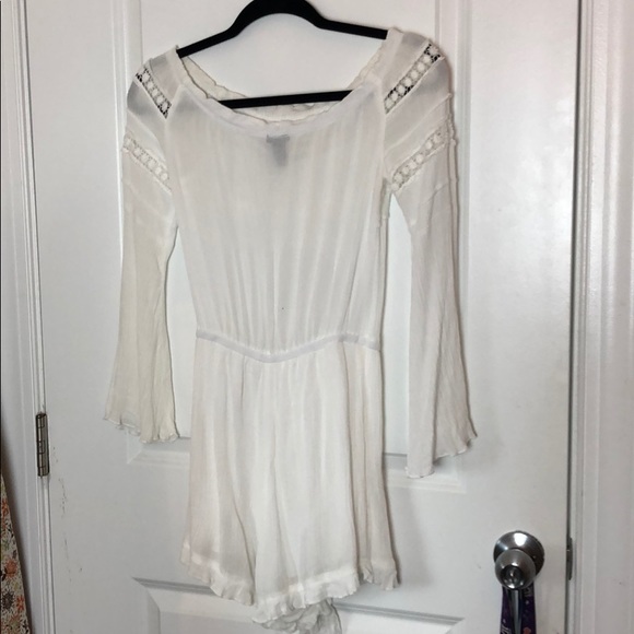 White romper - Picture 2 of 2